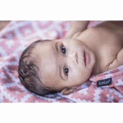 KipKep Toalla De Baño Blenker 170 X 100 Cm Emberglow Red -Tienda De Cuidado Del Bebé kipkep toalla de bano blenker 170 x 100 cm emberglow red a297030 4