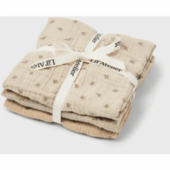 Lil'Atelier Pañales De Gasa 3 Pack Nbnnisley Peyote 11 Lil'Atelier Pañales De Gasa 3 Pack Nbnnisley Peyote -Tienda De Cuidado Del Bebé lilatelier panales de gasa 3 pack nbnnisley peyote a382660 4