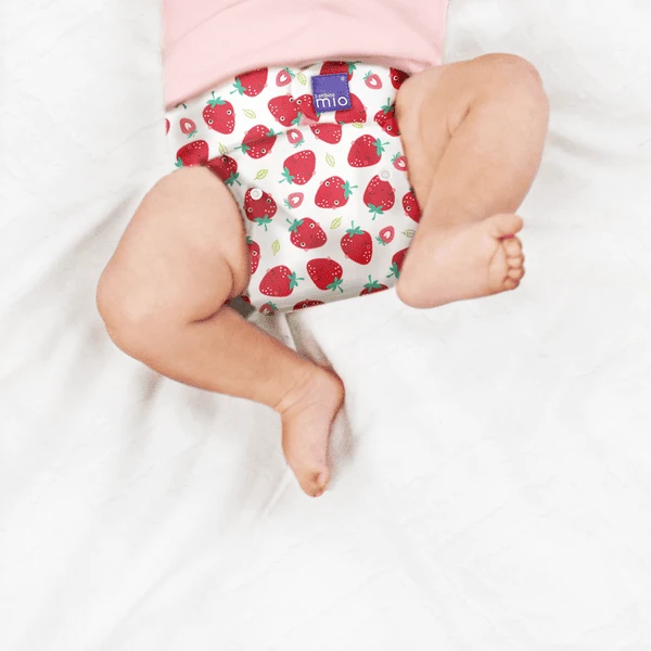 Sobrepantalón Bambino Mio, Fresa Refrescante, Talla 1 (<9Kg) 4 Sobrepantalón Bambino Mio, Fresa Refrescante, Talla 1 (<9Kg) - Imagen 2